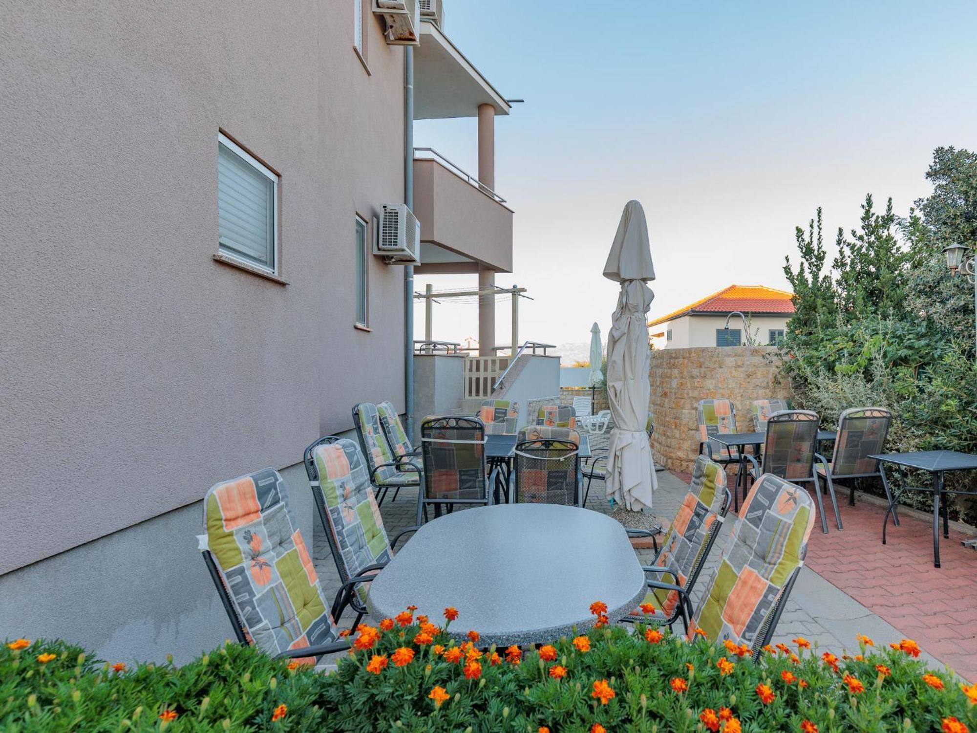 Apartment Mlasina-4 By Interhome Nin Exterior foto